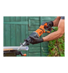 Sierra de sable 750w bes301-qs black+decker