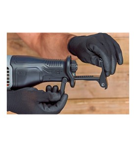Sierra de sable 750w bes301-qs black+decker