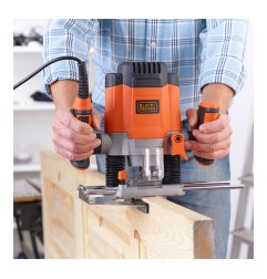 Fresadora electronica 1200w kw1200eka-qs black+decker