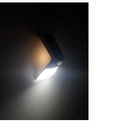 Aplique solar 3,5w 430lm recargable sensor presencia (2-8m) color negro 10,5x13cm edm