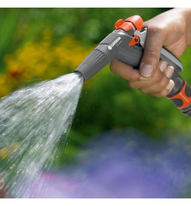 Pistola de limpieza multichorros regulable (blister) gardena