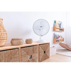 Ventilador de sobremesa. color blanco. potencia: 35w 53,4 db aspas: ø30 x 48 cm