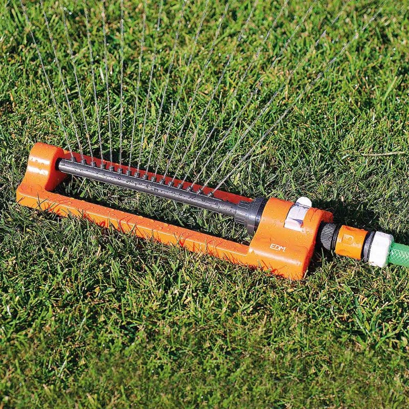 Aspersor oscilante regulable sobre 250m² con enchufe rapido