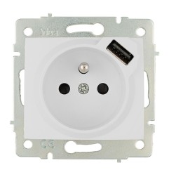 Base bipolar con t/t con toma francesa 16a 250v con usb con obturador serie europa solera erp60fusb