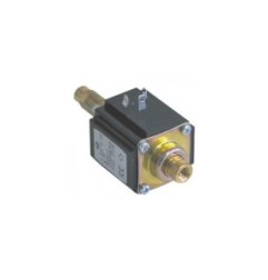 Bomba magnética tipo 230V 50Hz 70W entrada ø 1/8" F salida ø 1/8" F salida cónico